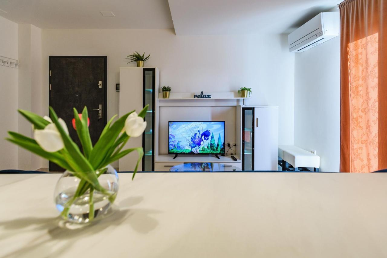 Apartmán - With Summer Balcony And Parking Zadar